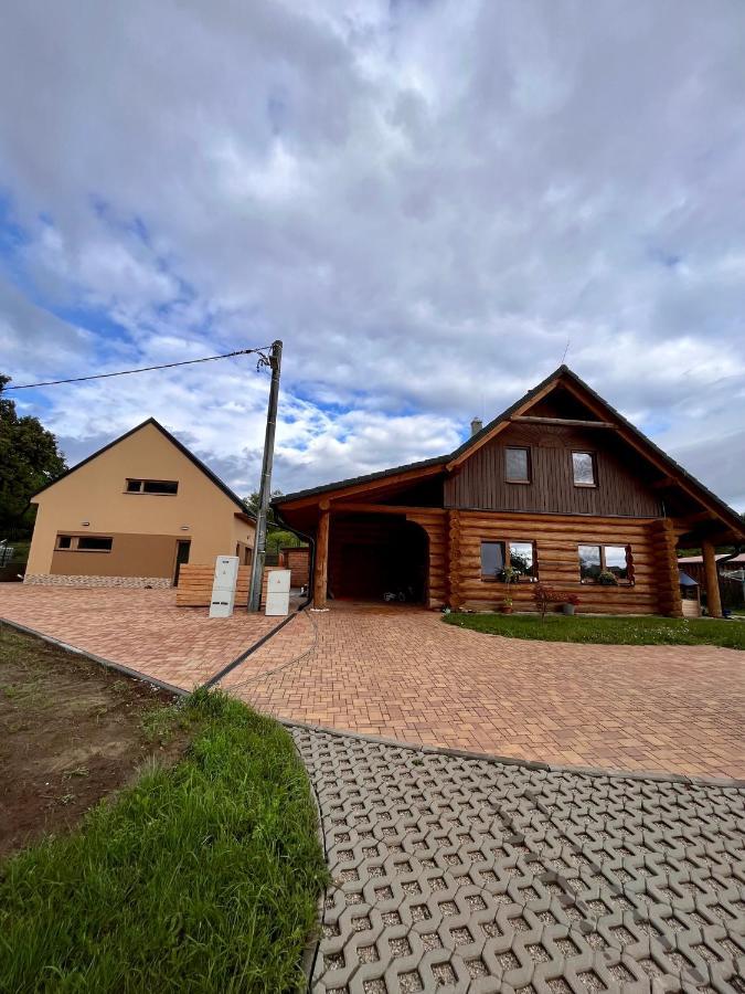 Apartament U Srubu Moravany  Zewnętrze zdjęcie